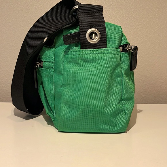Marimekko Green Crossbody Bag - Picture 7 of 16